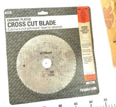 Large selection of brand new Chrome plated cross cut blades 190mmx30mm approx 23 blades