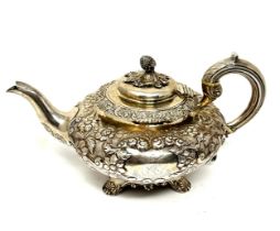 Fine crested 1839 silver teapot London silver hallmarks makers James john Keith 1839 family