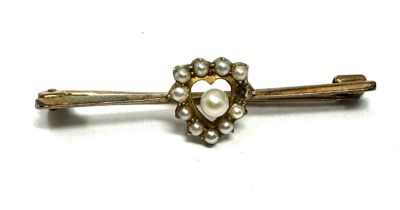 15ct gold antique seed pearl heart bar brooch (2g) missing pearl