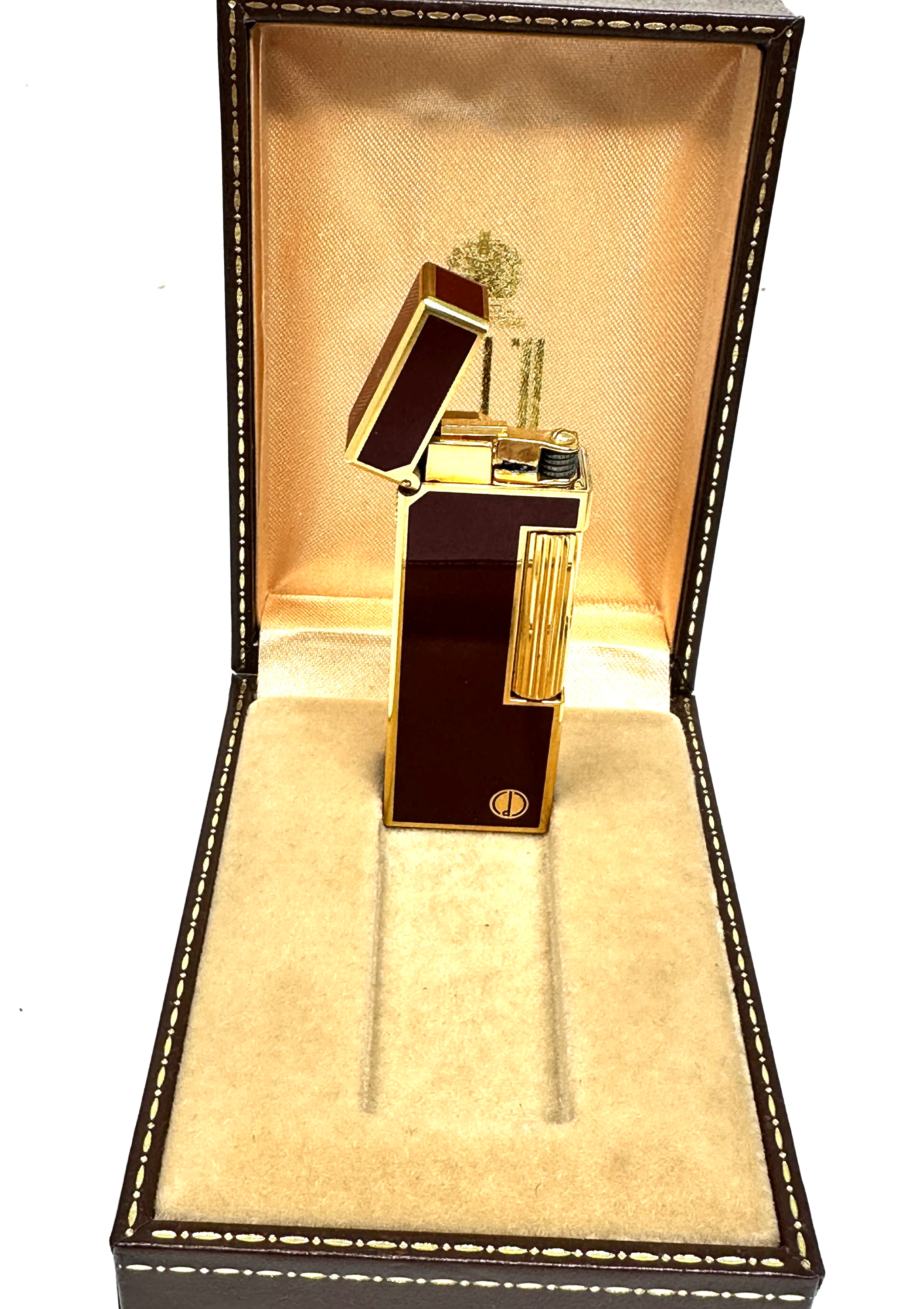 Boxed Dunhill Red Laquer Enamel Rollagas Lighter US.RE 24163