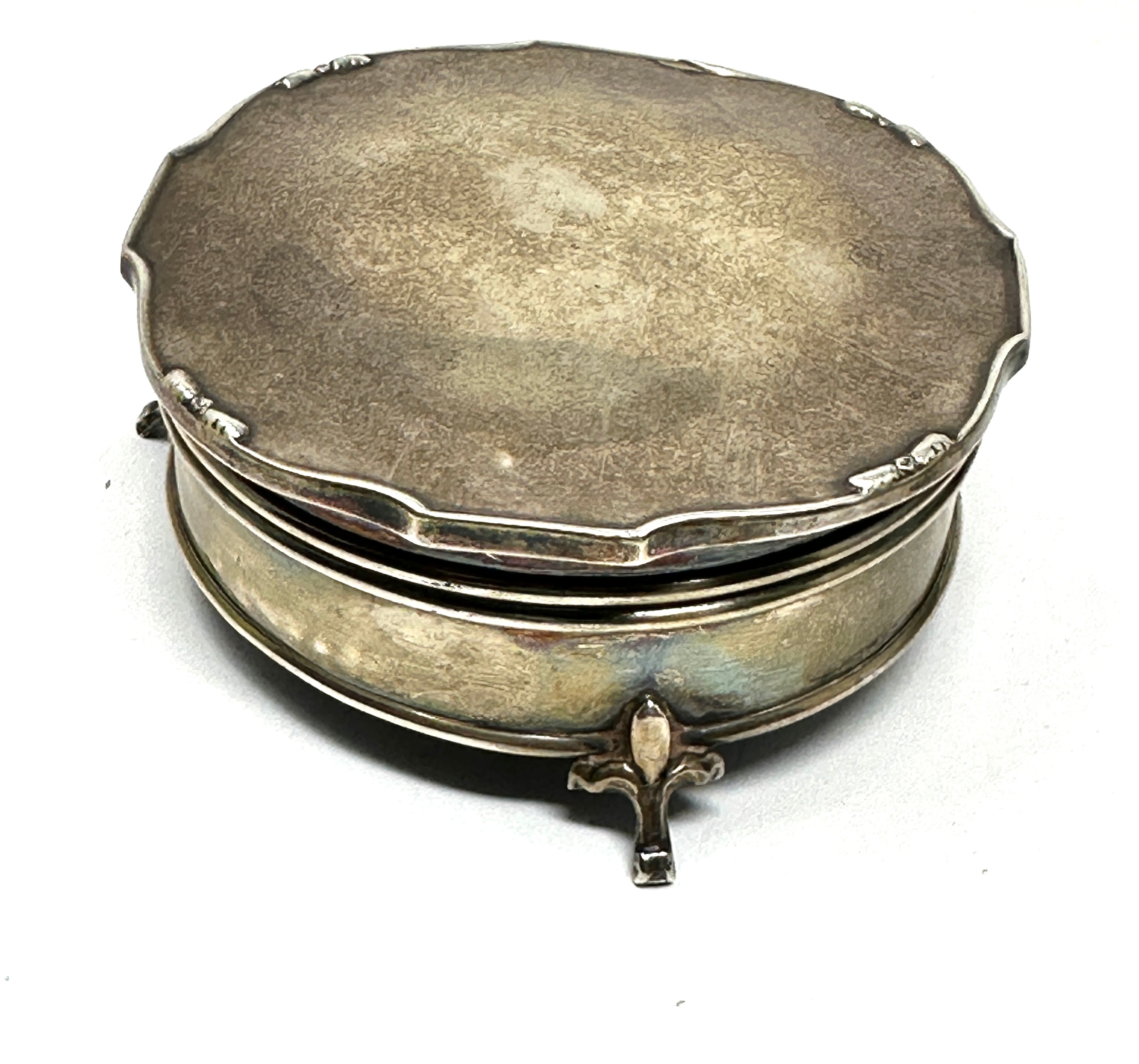 Antique silver jewellery /ring box Birmingham silver hallmarks measures approx 8.5cm dia height 3. - Image 3 of 5