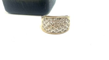 9ct gold diamond ring size J weight 3.5grams