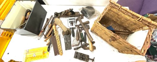 Large selection of vintage tools to include saws, cobblers tool, files etc