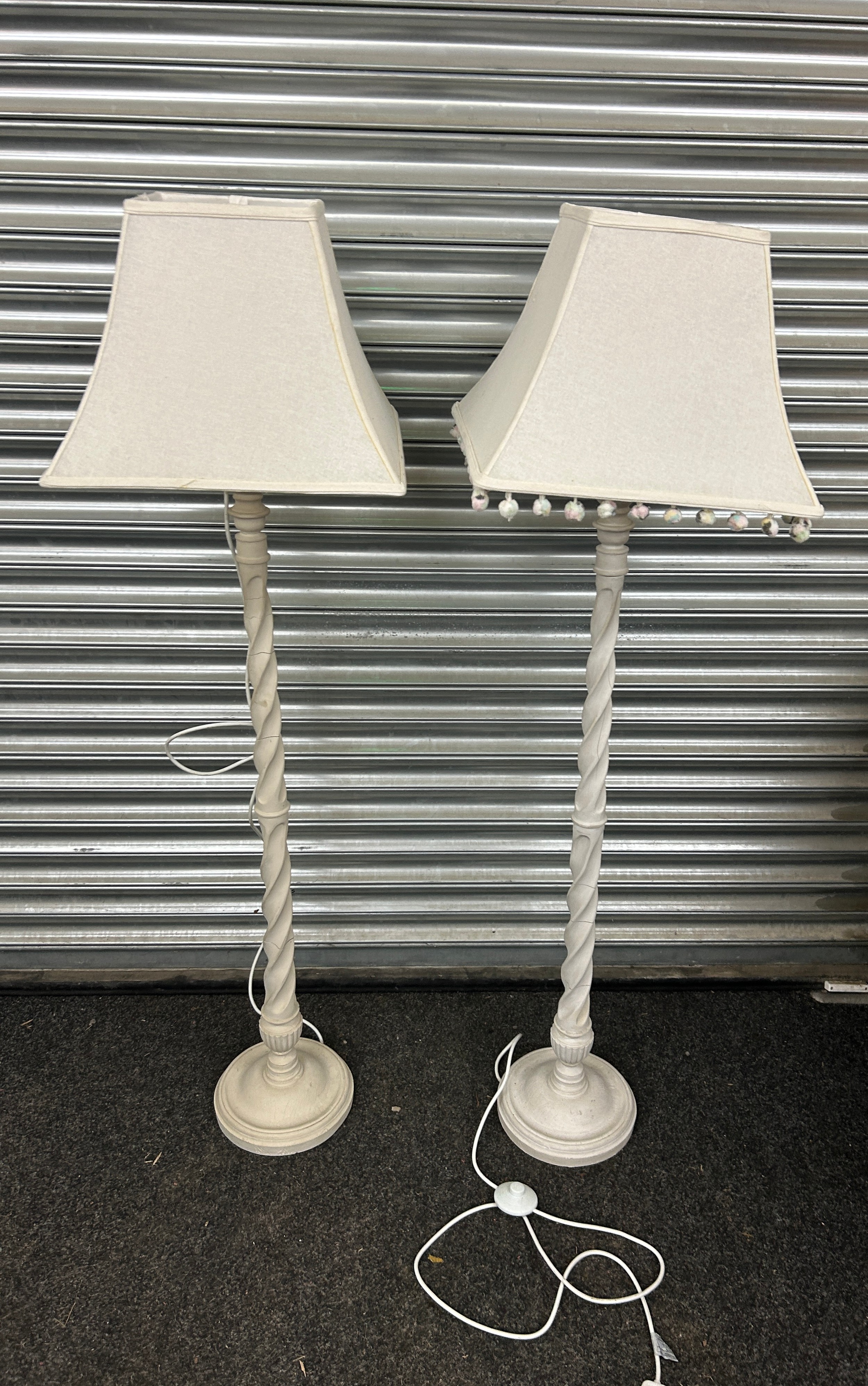 Pair of standard lamps , untested - Image 2 of 3