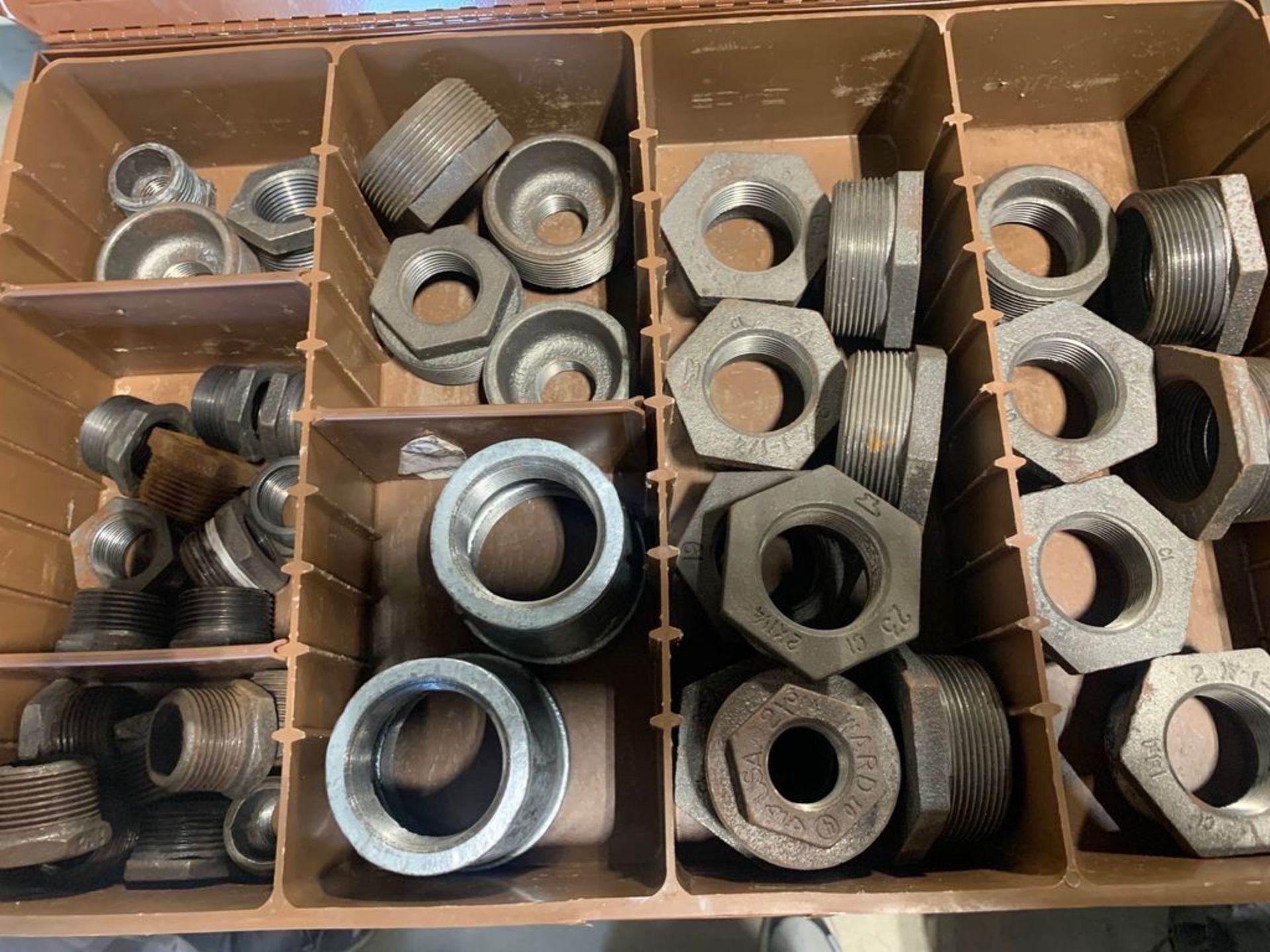 LAWSON PRODUCTS IRON PIPE FITTINGS / ENTIRE CONTENTS OF CASE INCLUDED LOT 20