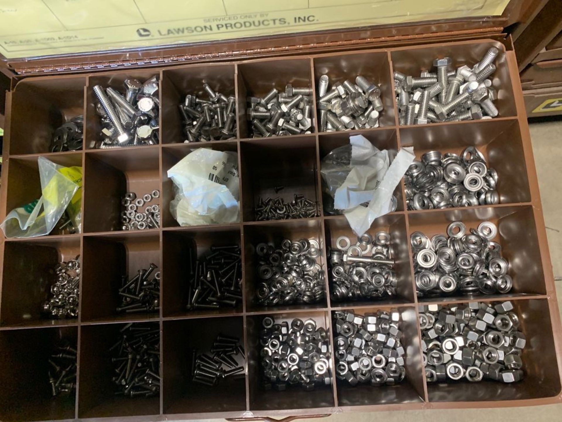 LAWSON PRODUCTS STAINLESS SCREWS /BOLTS AND WASHERS / ALL CONTENTS INCLUDED LOT 32 - Image 3 of 4