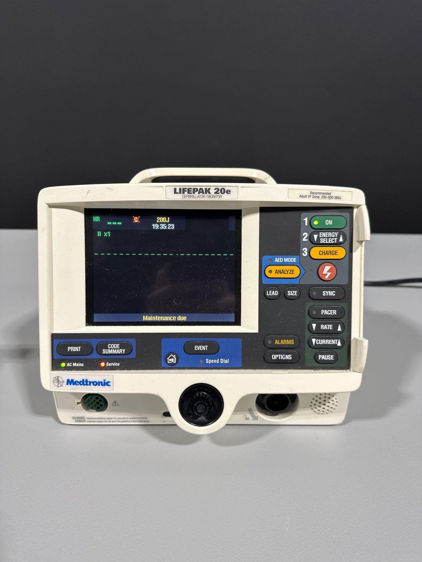MEDTRONIC/PHYSIO CONTROL LIFEPAK 20E DEFIB WITH PACING, 3 LEAD ECG, ANALYZE (AED MODE) - Image 2 of 8
