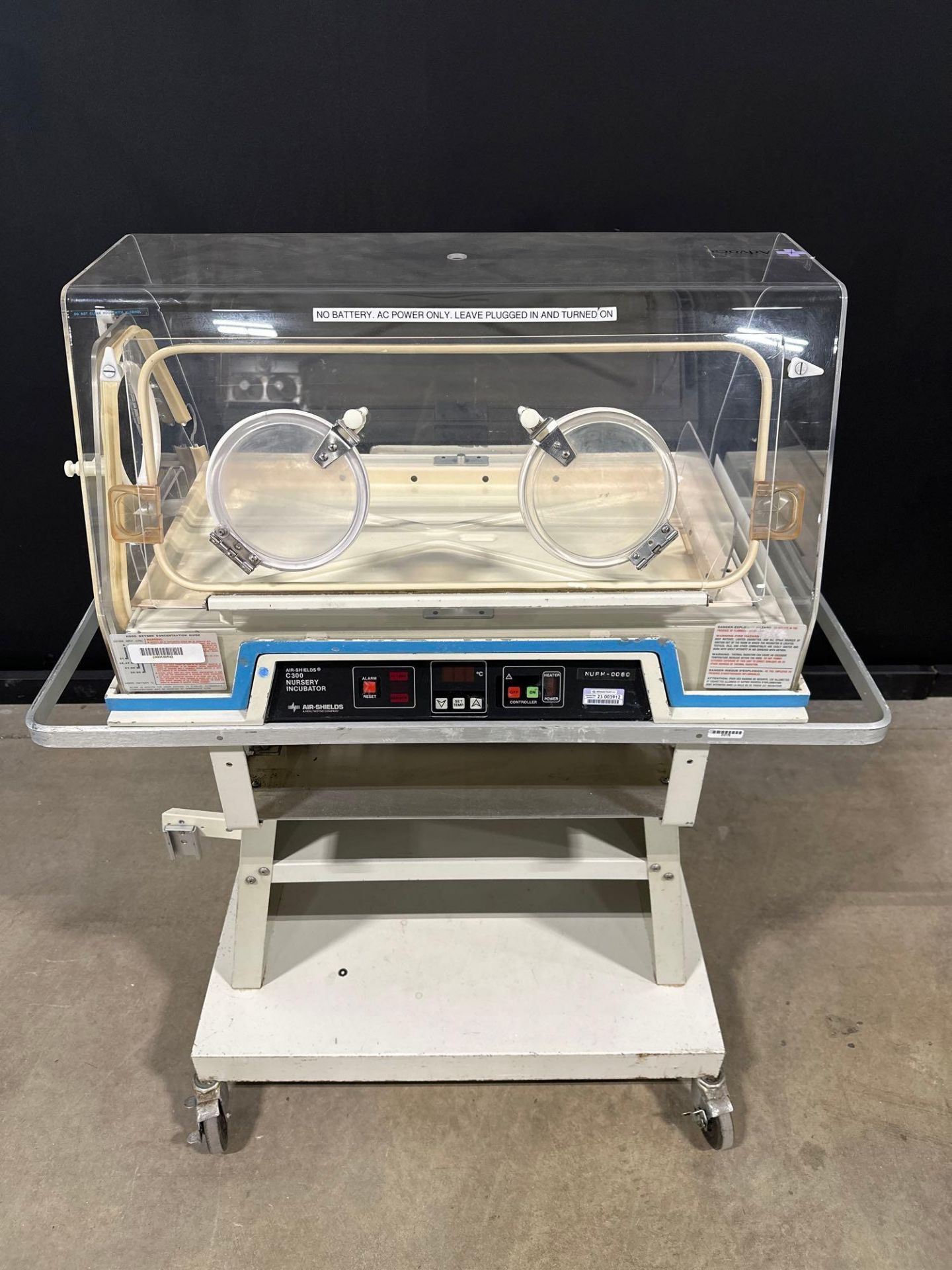 AIR-SHIELDS C300 INFANT INCUBATOR