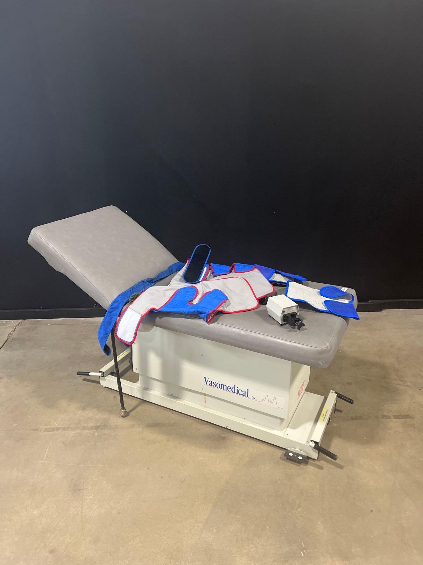 VASOMEDICAL TSE EECP THERAPY SYSTEM - Image 2 of 2