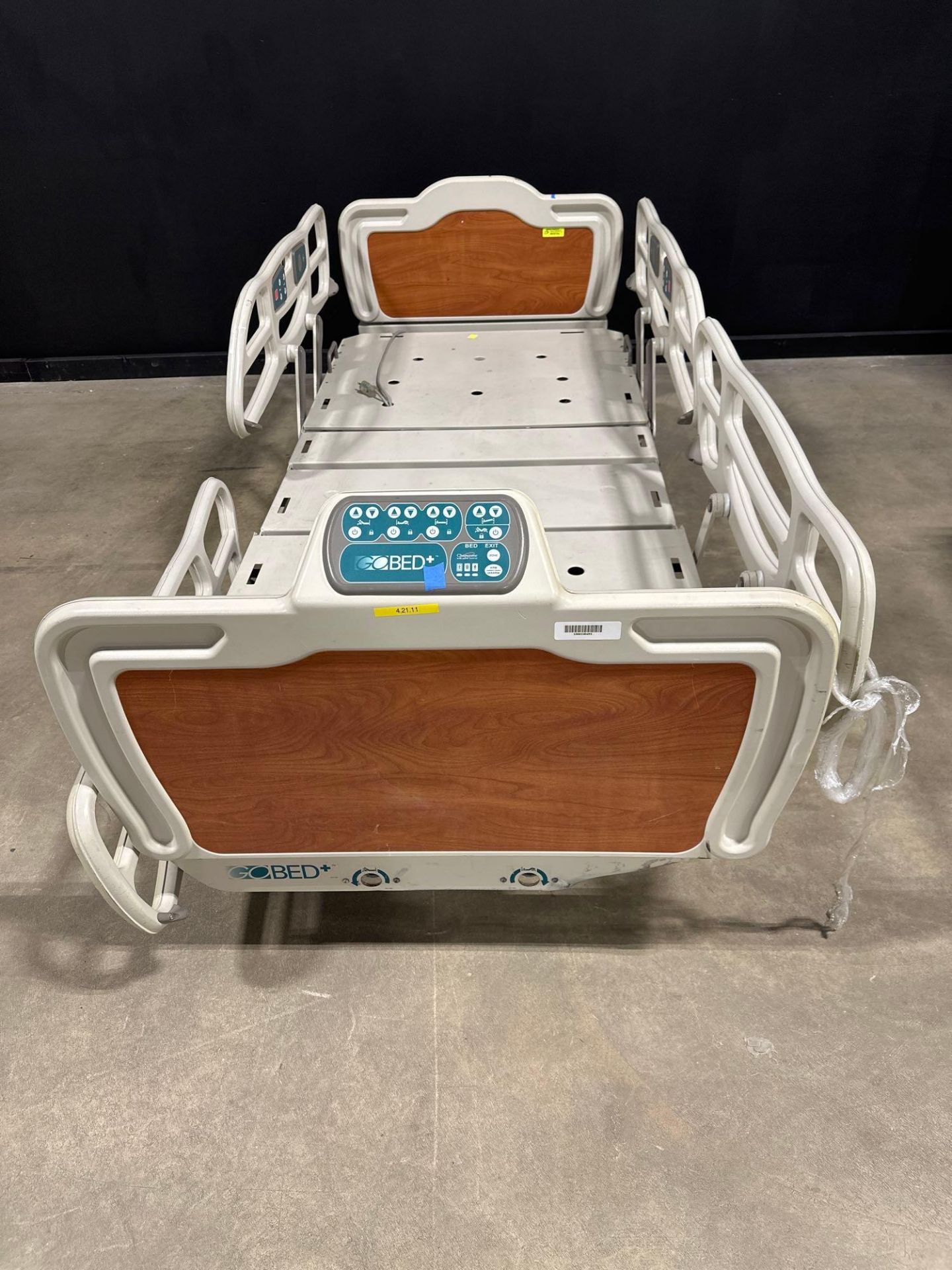 STRYKER GO BED+ HOSPITAL BED - Image 2 of 4