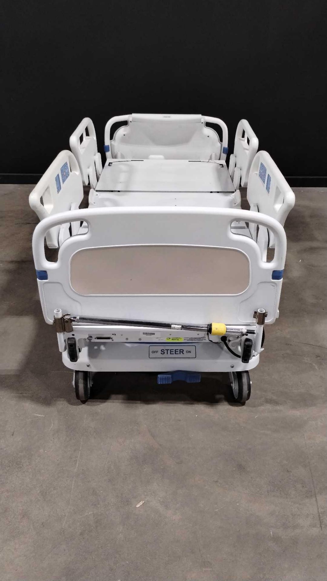 STRYKER 3002 S3 HOSPITAL BED - Image 4 of 4
