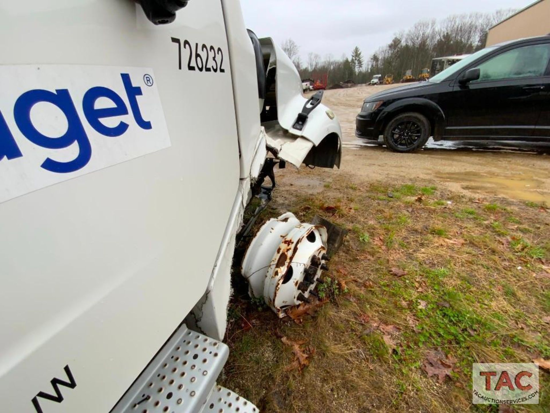 2017 Freightliner M2 Box Truck - Image 8 of 33