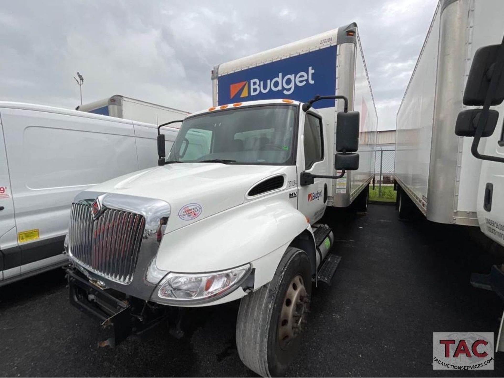 2020 International 4300 Box Truck - Image 3 of 59