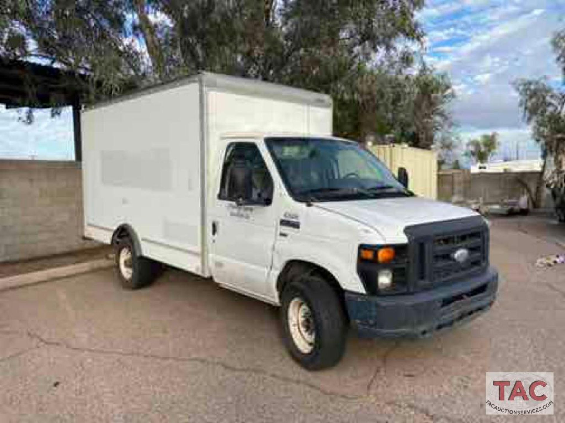 2014 Ford E-350 12ft Box Truck - Image 3 of 74