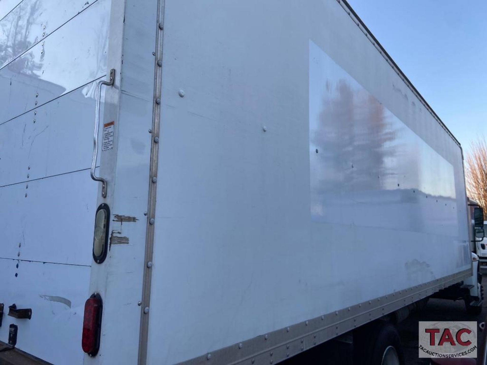 2015 International Durastar 4300 Box Truck - Image 12 of 99