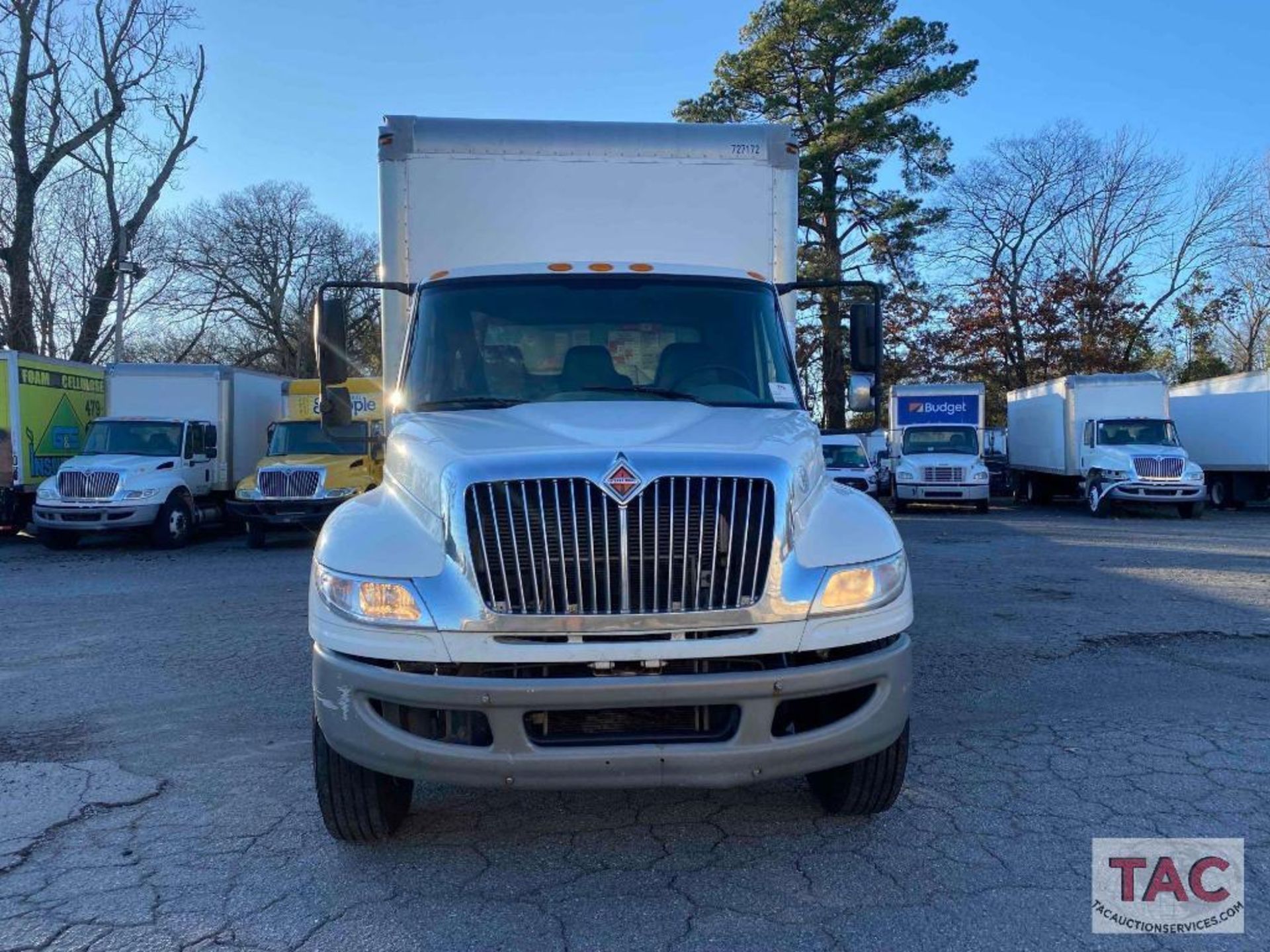 2017 International Durastar 4300 26ft Box Truck - Image 2 of 71