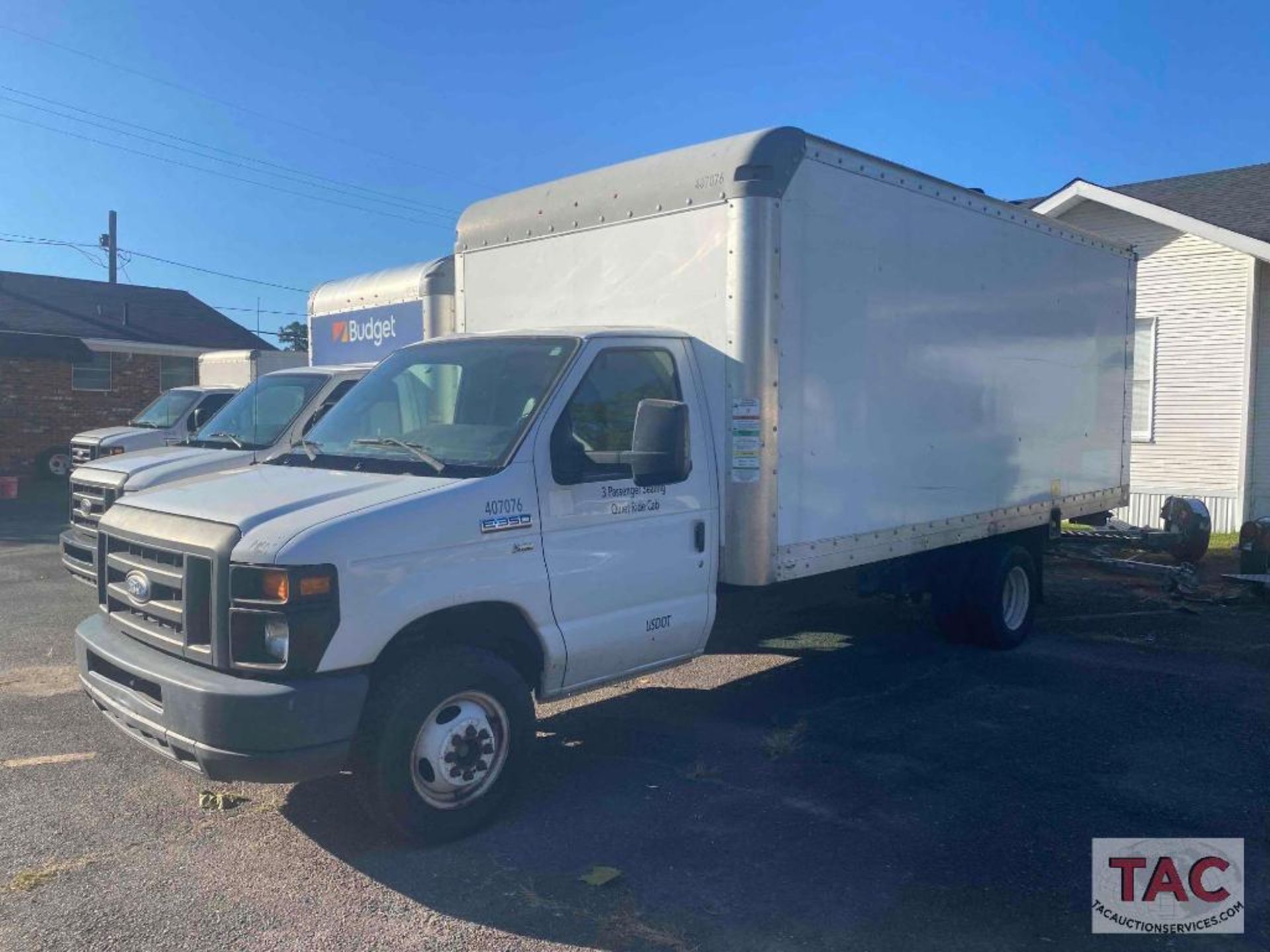 2014 Ford E-350 Box Truck