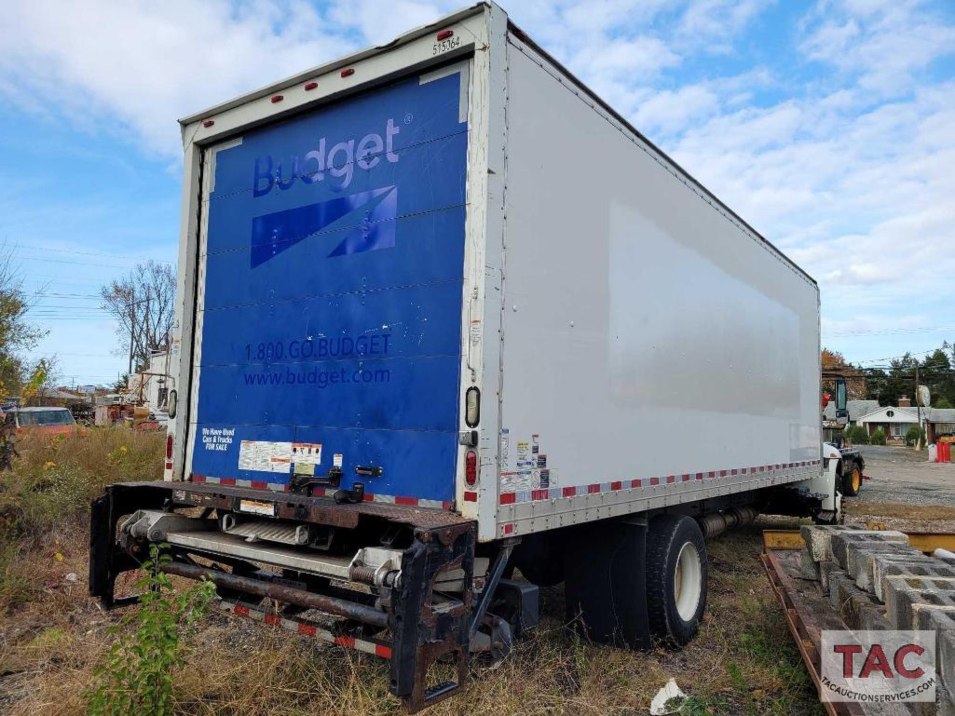 2016 International Durastar 4300 26ft Box Truck - Image 4 of 65