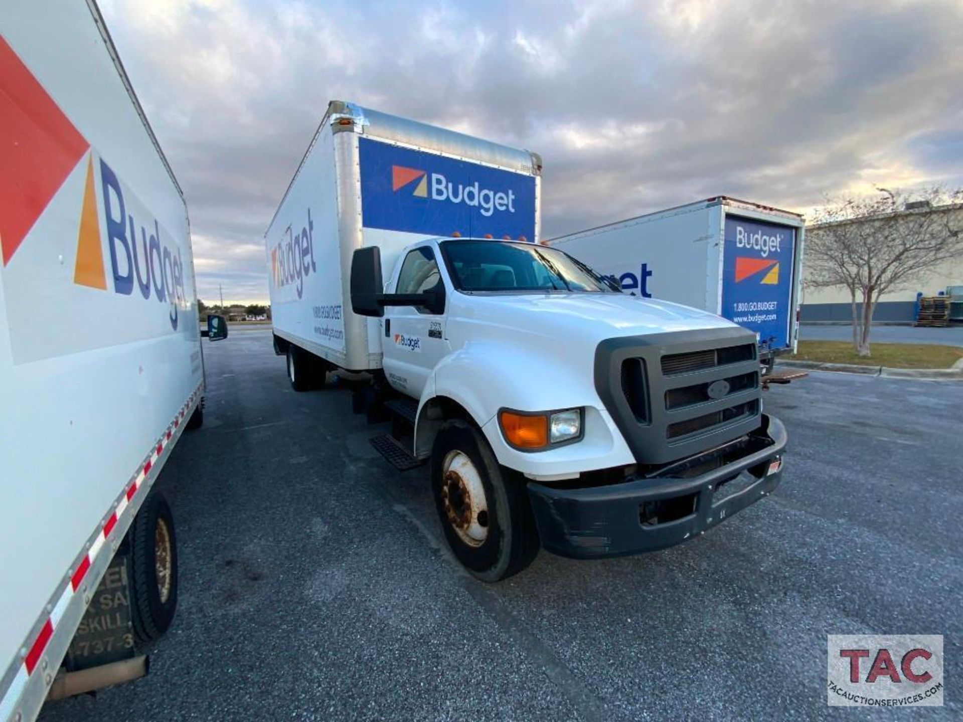 2015 Ford F750 26ft Box Truck - Image 3 of 72