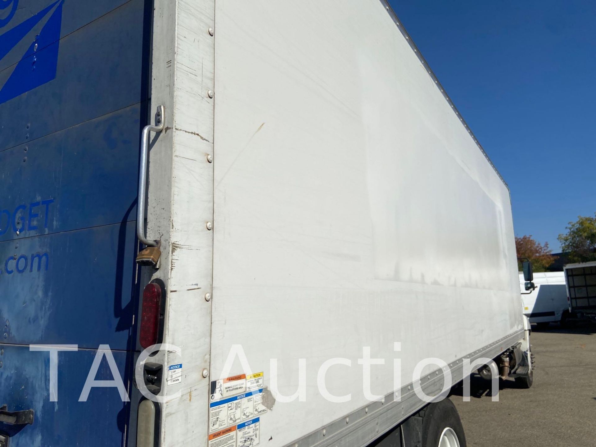 2016 Hino 268 Box Truck - Image 39 of 84