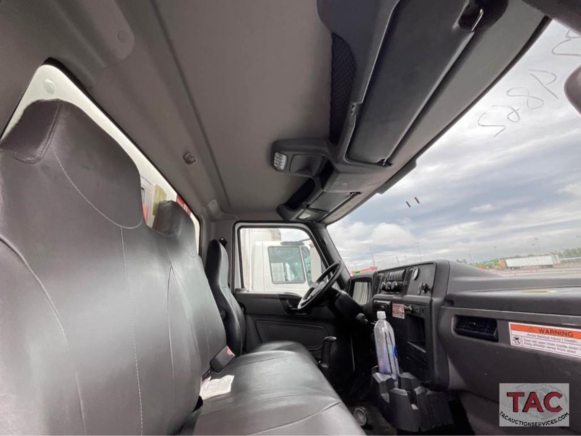 2020 International 4300 Box Truck - Image 32 of 59