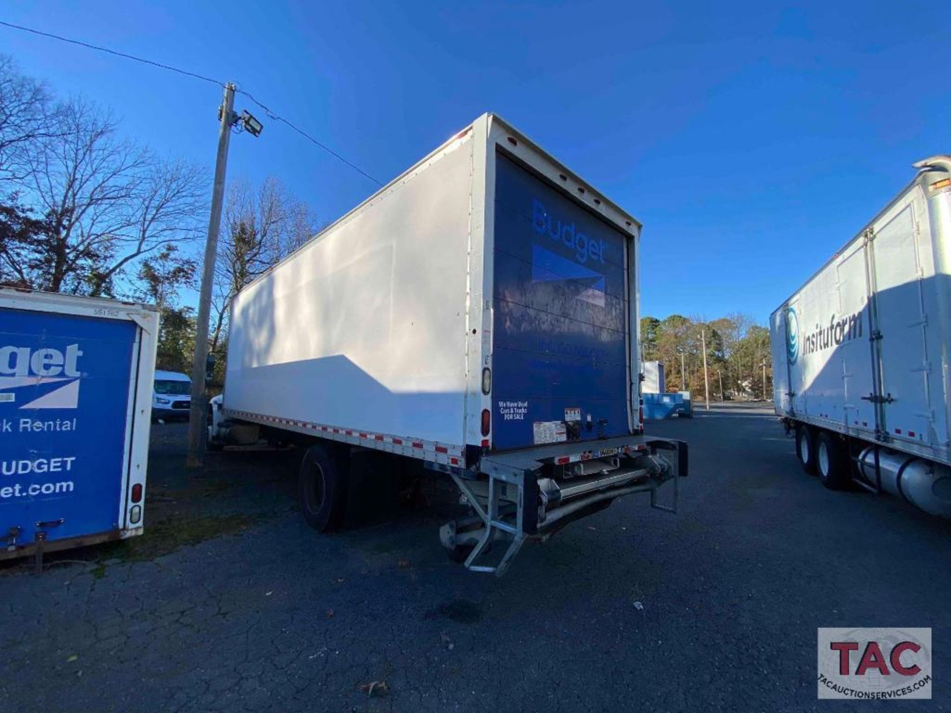 2017 International Durastar 4300 26ft Box Truck - Image 6 of 60