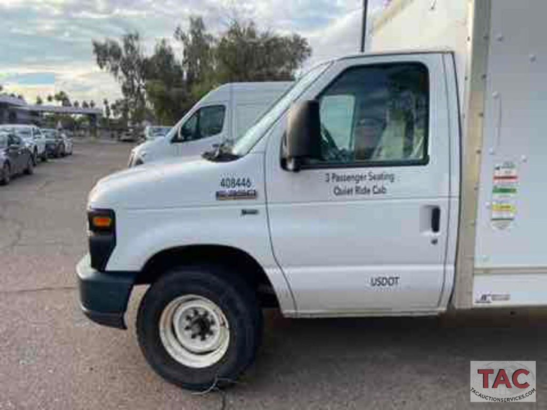 2014 Ford E-350 12ft Box Truck - Image 4 of 74