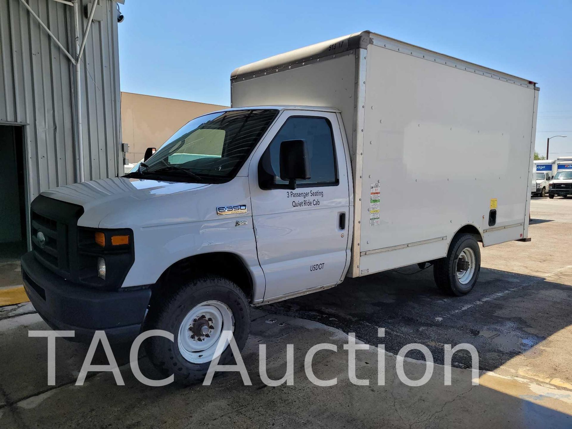 2015 Ford E-350 Box Truck