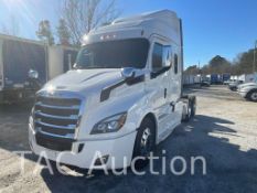 2019 Freightliner Cascadia Sleeper Truck