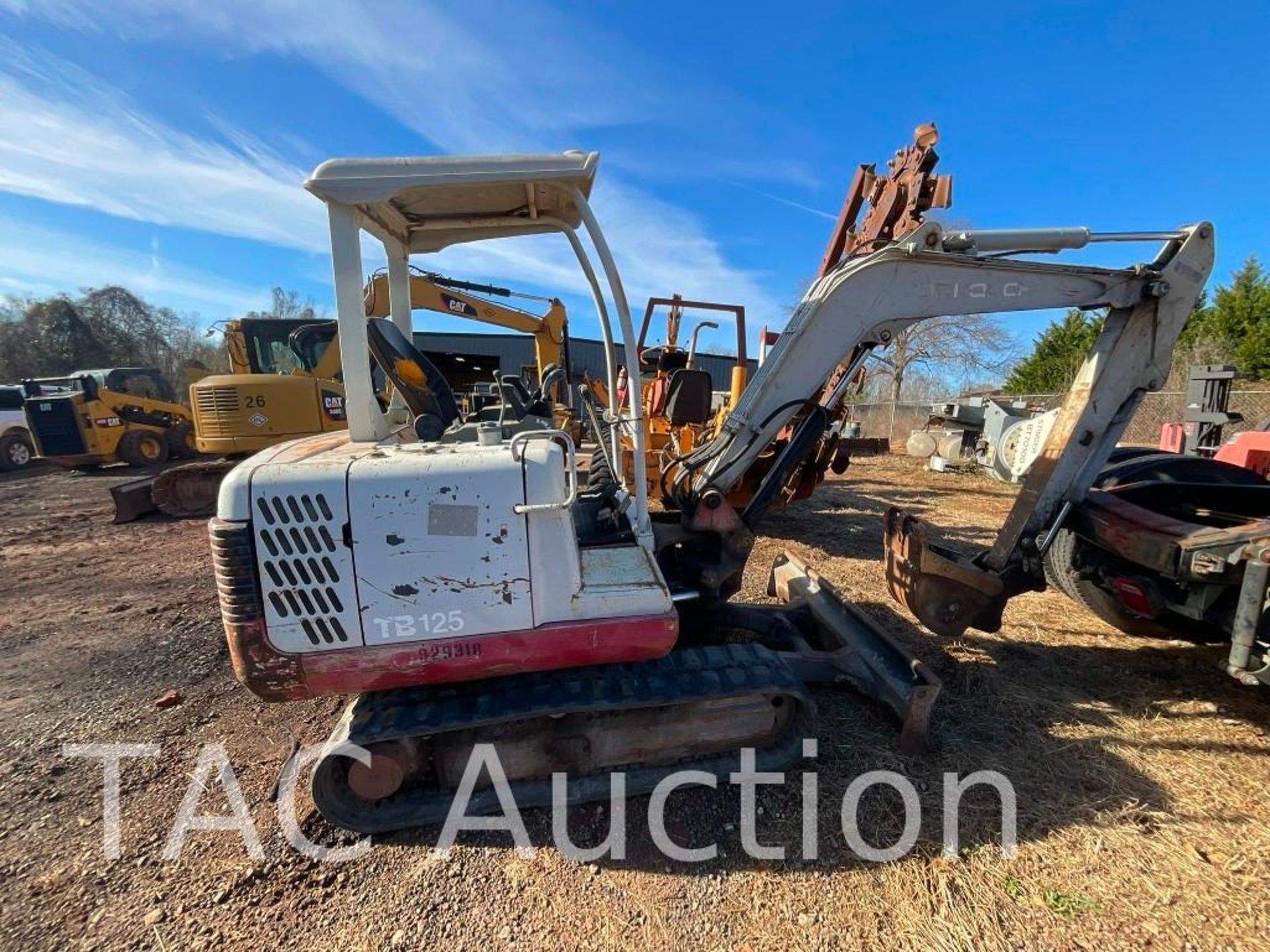 Takeuchi TB125 Mini Excavator - Image 2 of 36