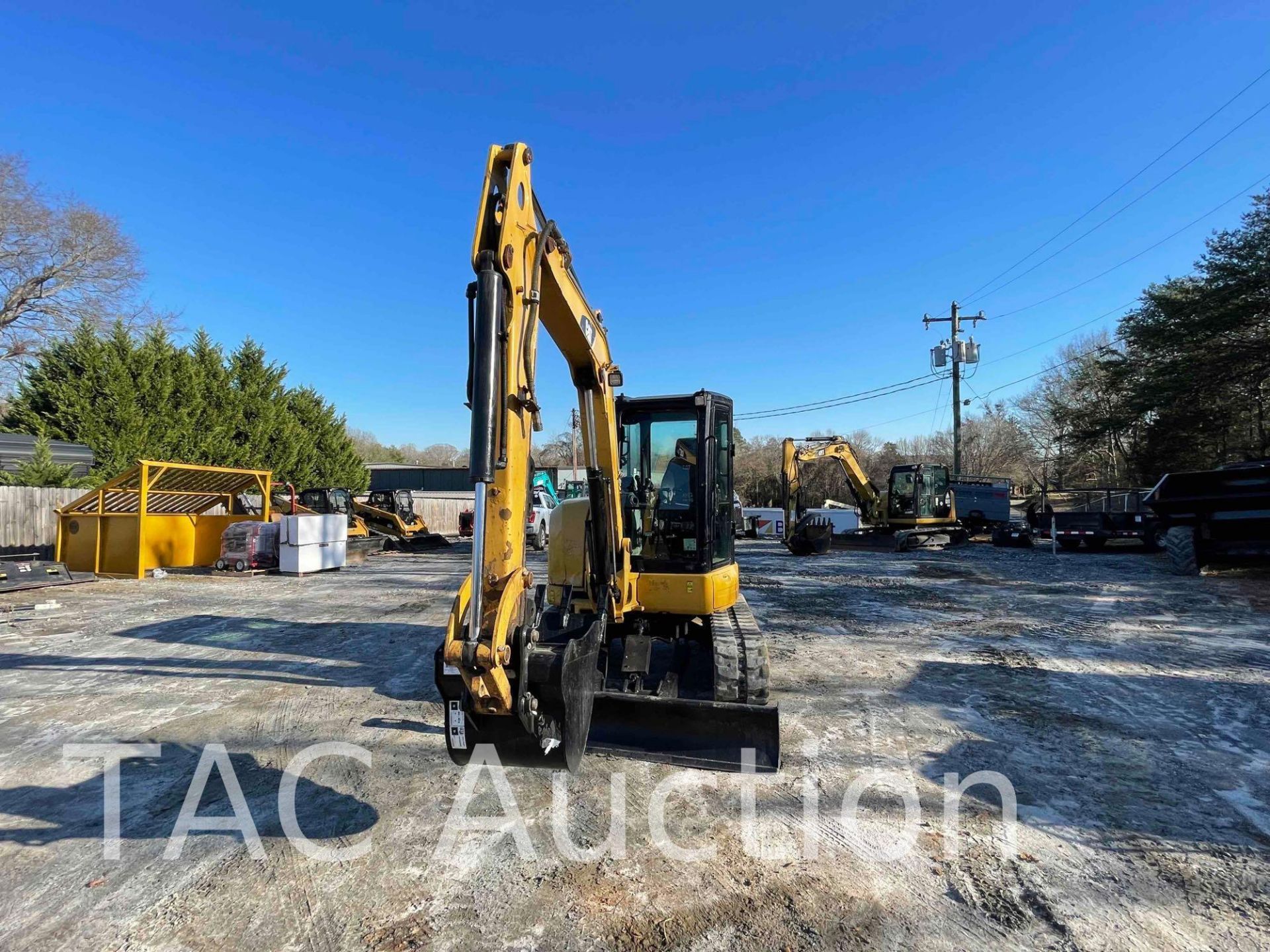 2016 Caterpillar 305 E2 Mini Excavator - Image 2 of 47