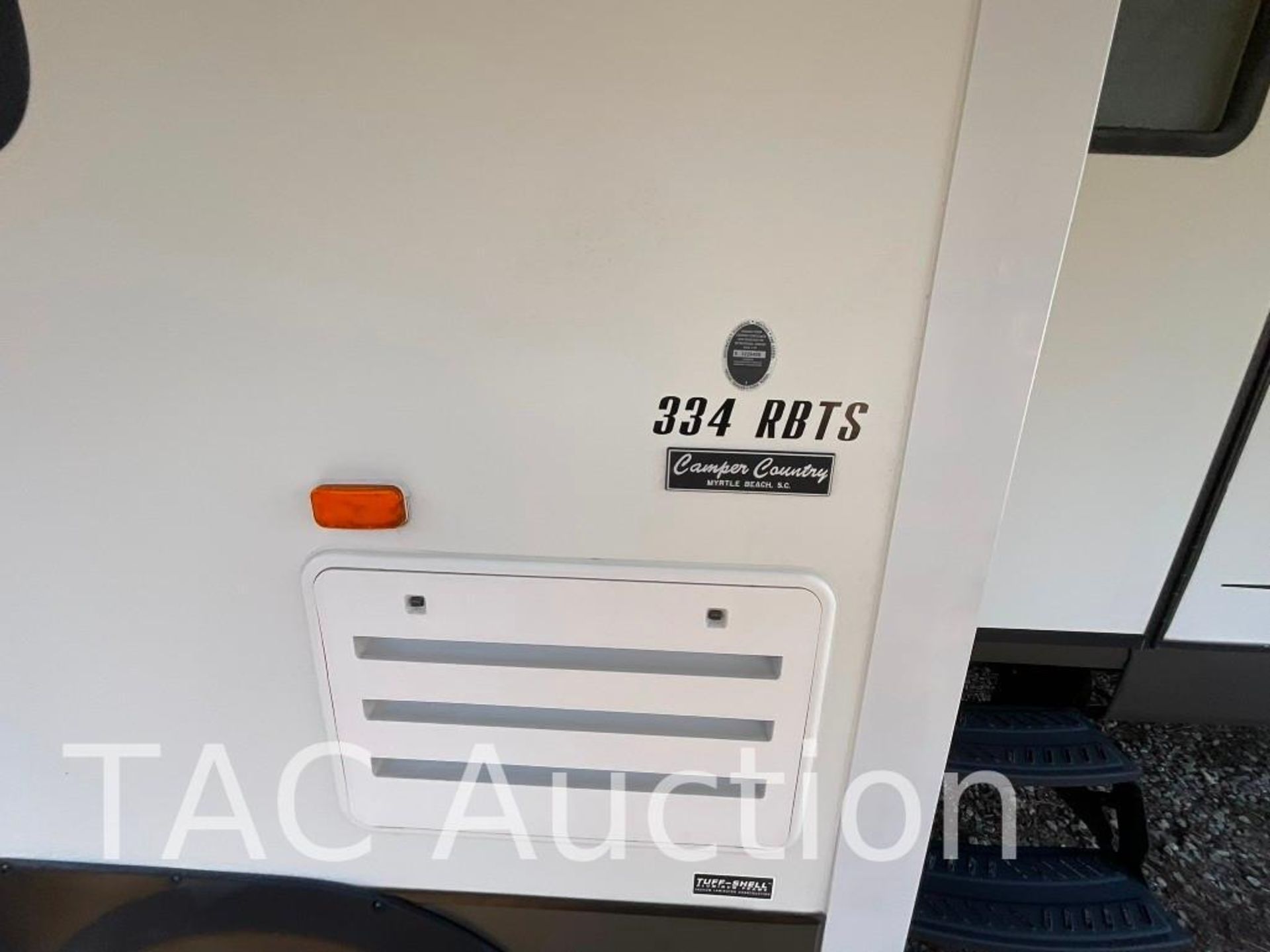 2013 Jayco Eagle 334RBTS 34ft Pull Behind Camper - Image 70 of 72