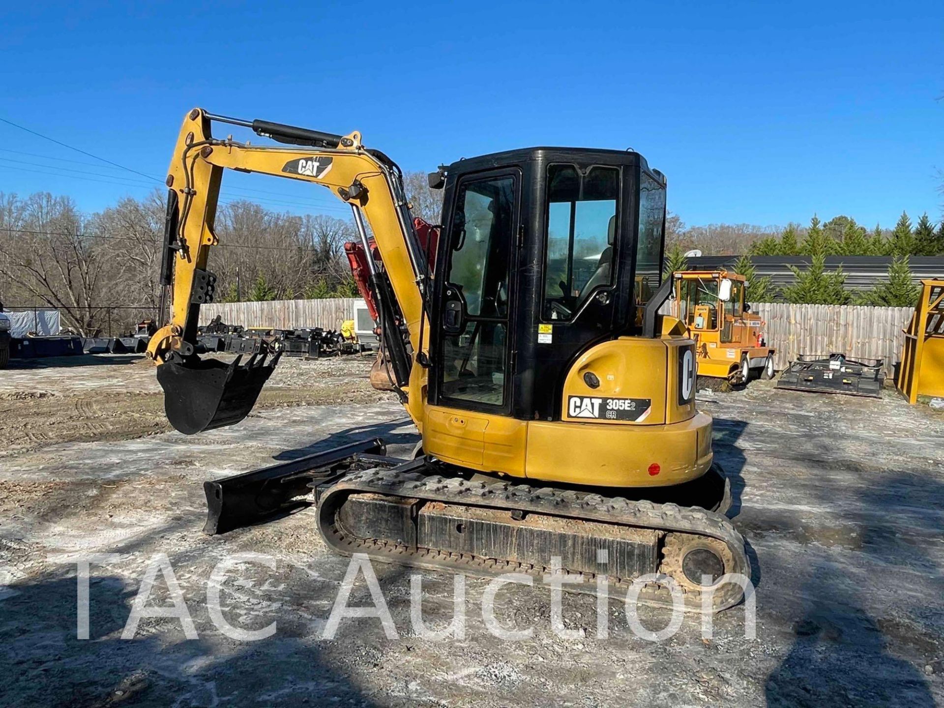 2016 Caterpillar 305 E2 Mini Excavator - Image 8 of 47