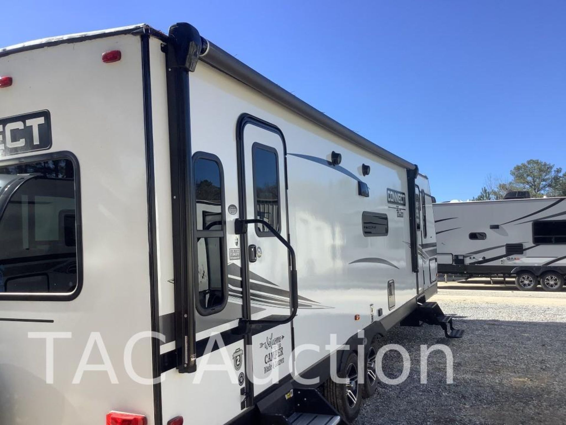 2021 KZ-RV Connect C281RLSE 32ft Bumper Pull Camper - Image 10 of 94