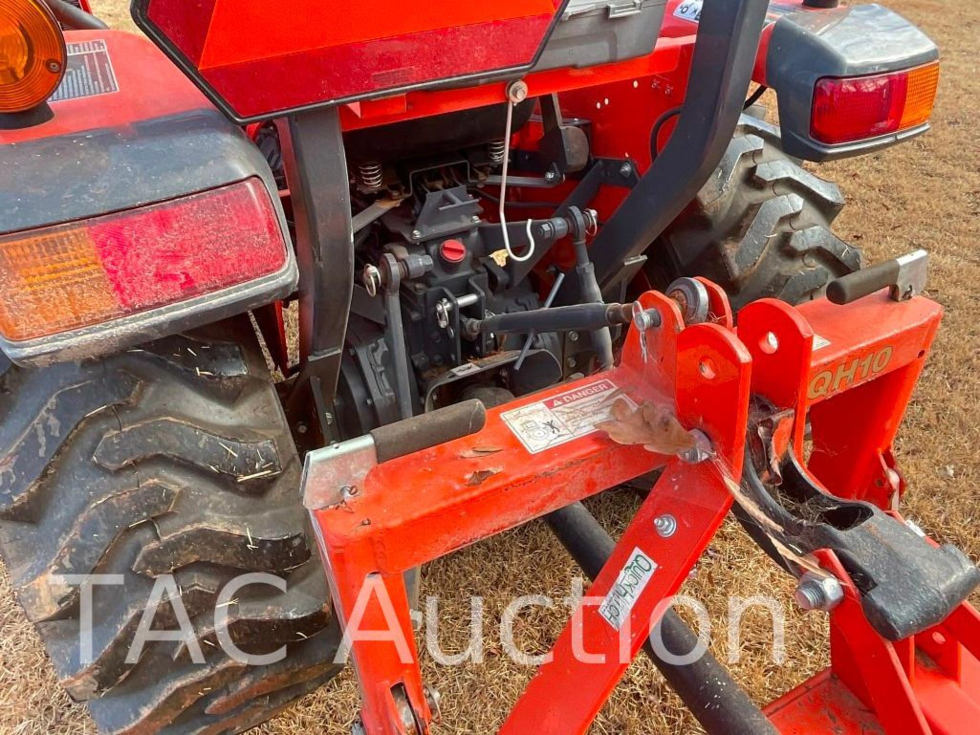 2018 Kubota L2501DT 4x4 Tractor - Image 10 of 27