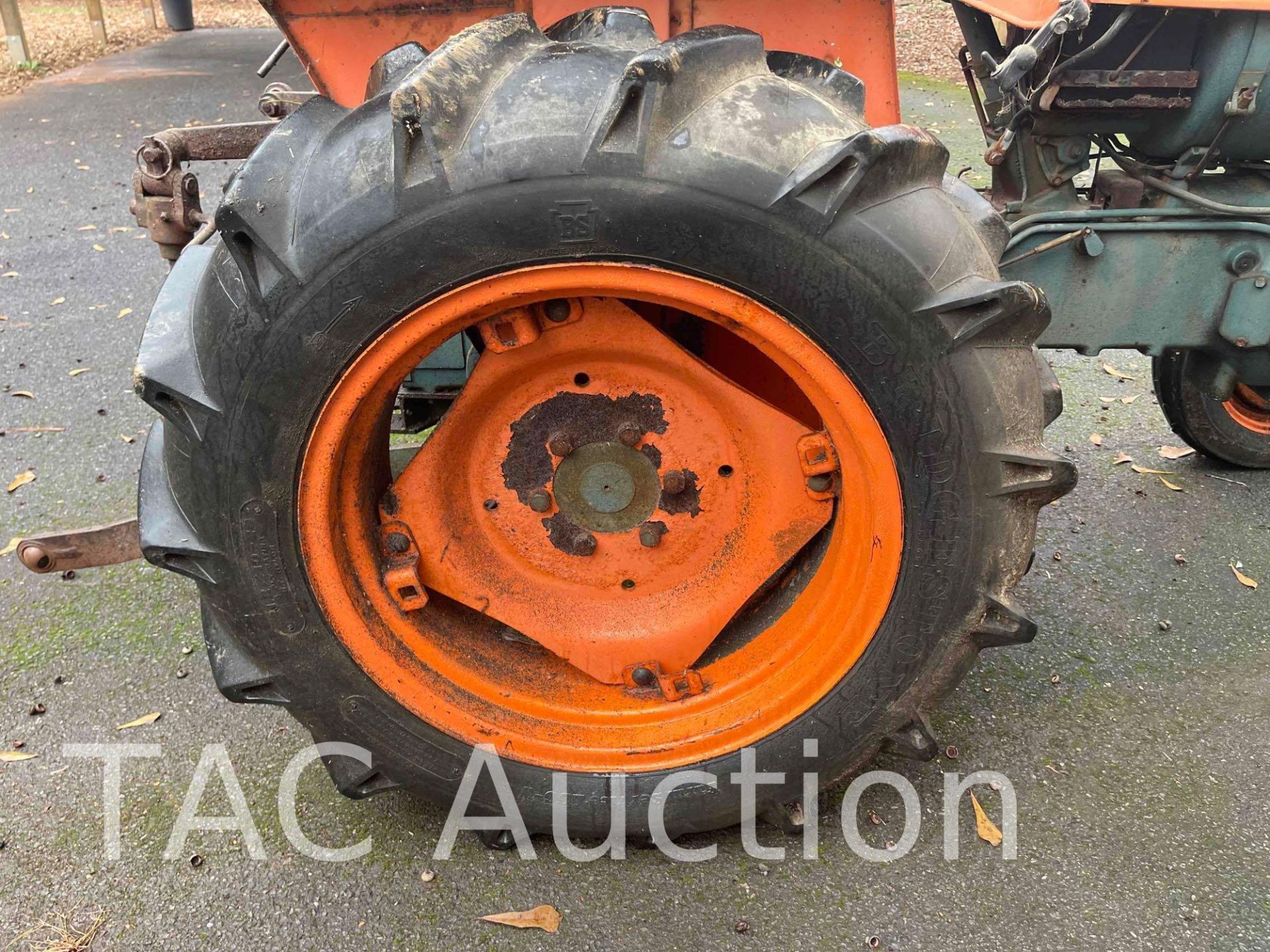 Kubota 210L Tractor - Image 38 of 41