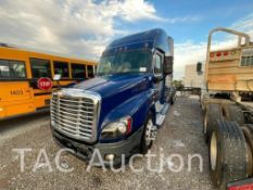 2016 Freightliner Cascadia Evolution Sleeper Truck