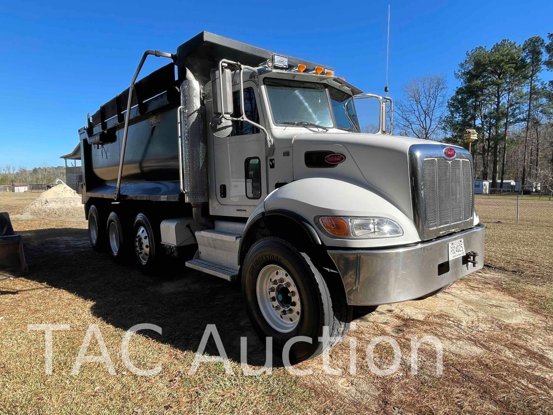 2013 Peterbilt 348 Tri Axle Dump Truck - Image 10 of 81