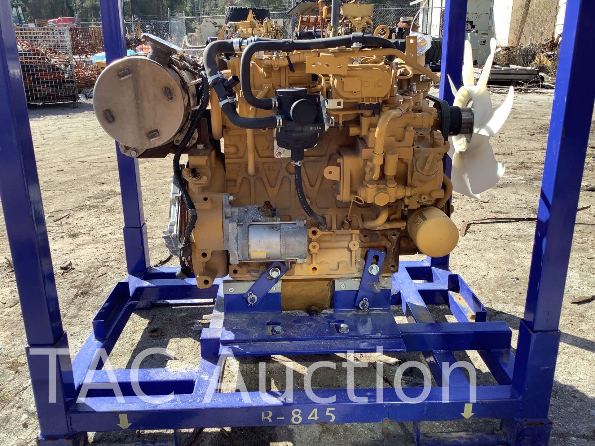 CAT C2.4L Engine - Image 4 of 7