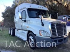 2012 Freightliner Cascadia 125 Sleeper Truck