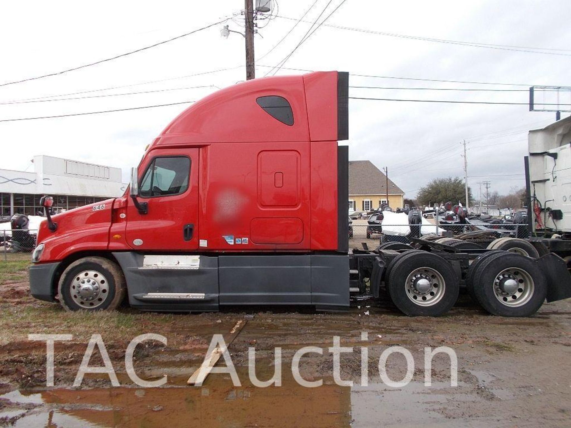 2014 Freightliner Cascadia Sleeper Truck - Image 7 of 66