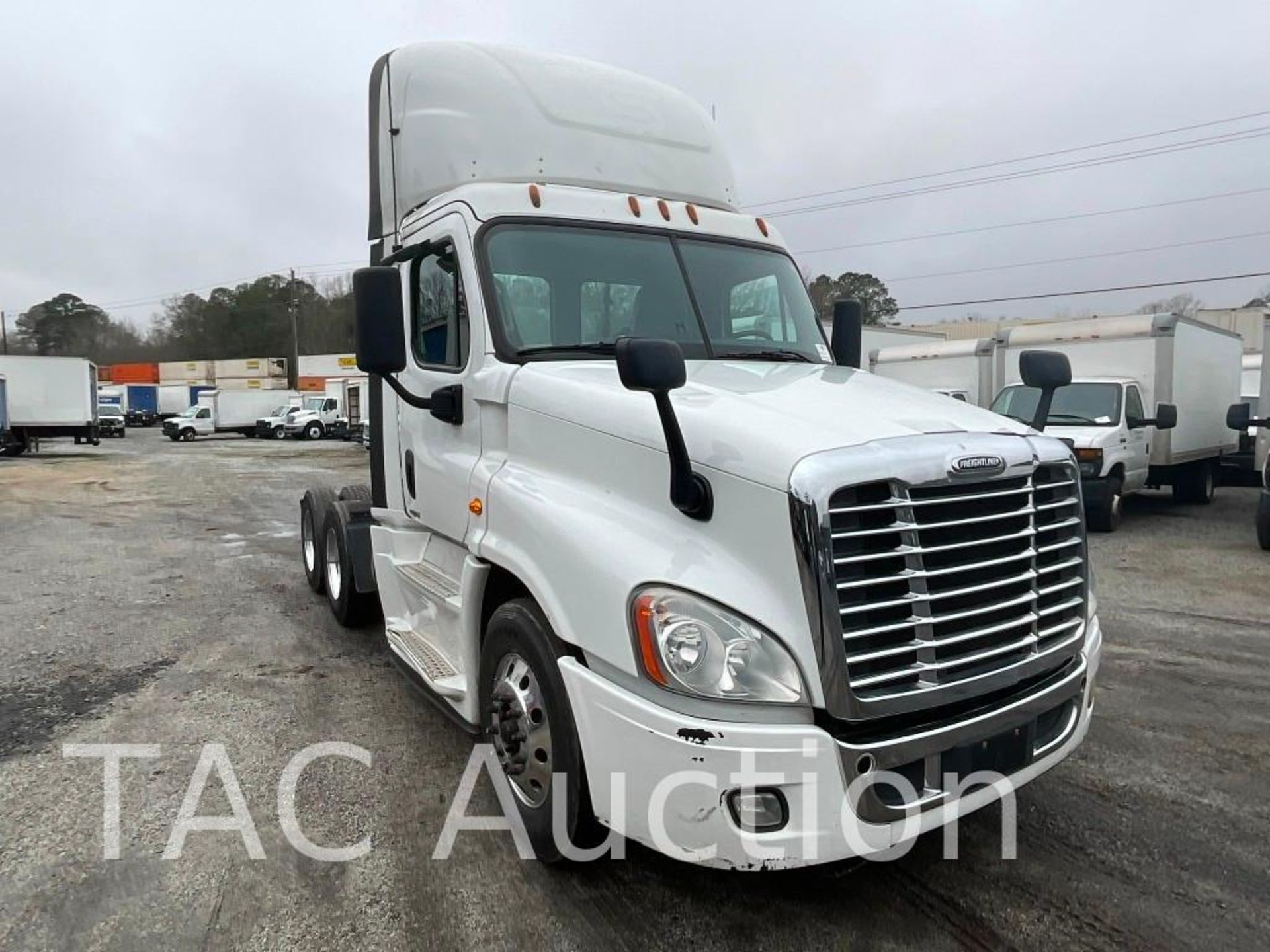 2018 Freightliner Cascadia 125 Day Cab - Image 3 of 58
