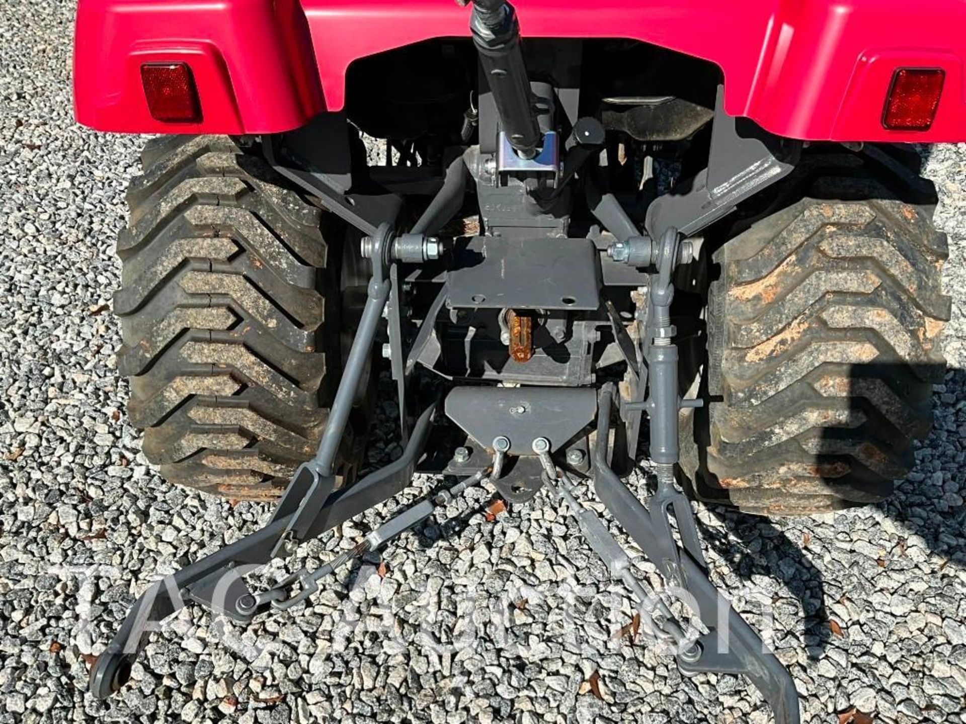 2021 Massey Ferguson GC1723E 4x4 Tractor W/ Front Loader - Image 8 of 36