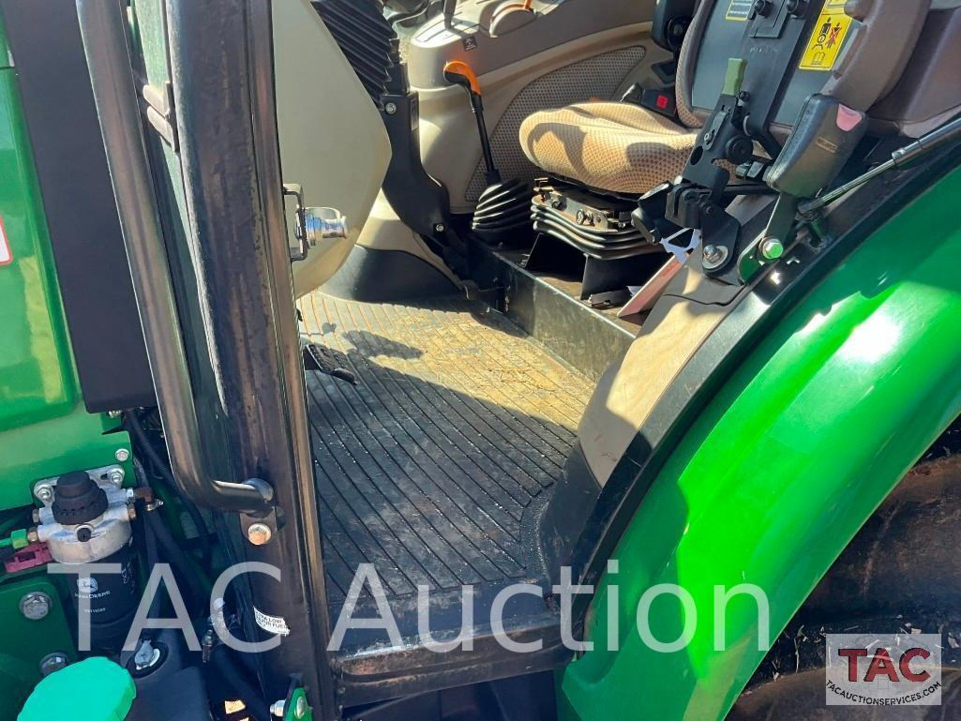 2018 John Deere 5100E 4x4 Tractor - Image 24 of 76