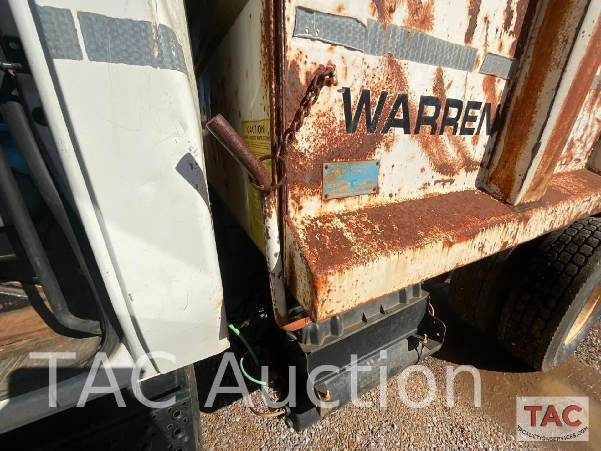 2005 International 4300 Dump Truck - Image 62 of 94