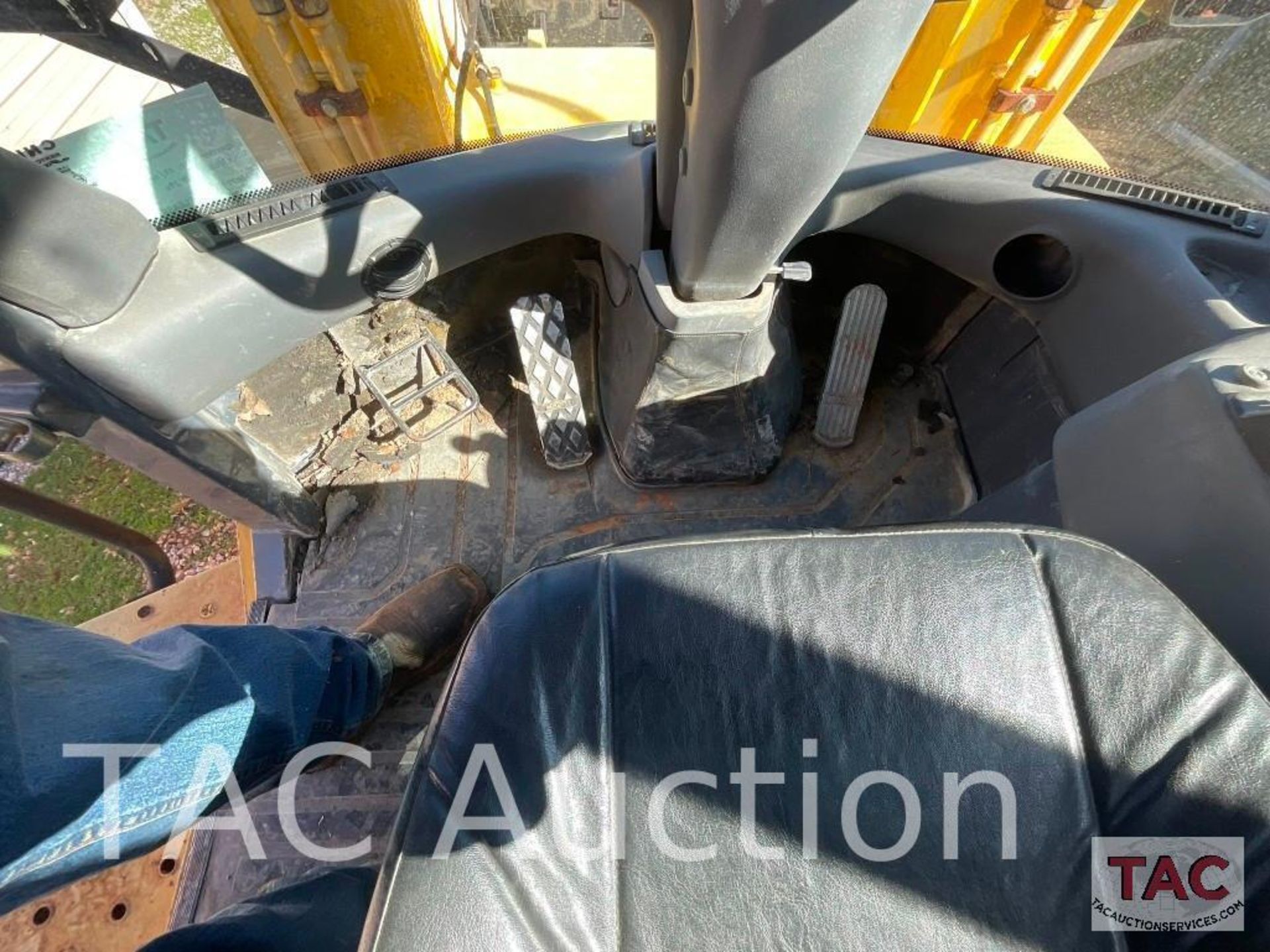 2001 New Holland LW170TC Wheel Loader - Image 34 of 94