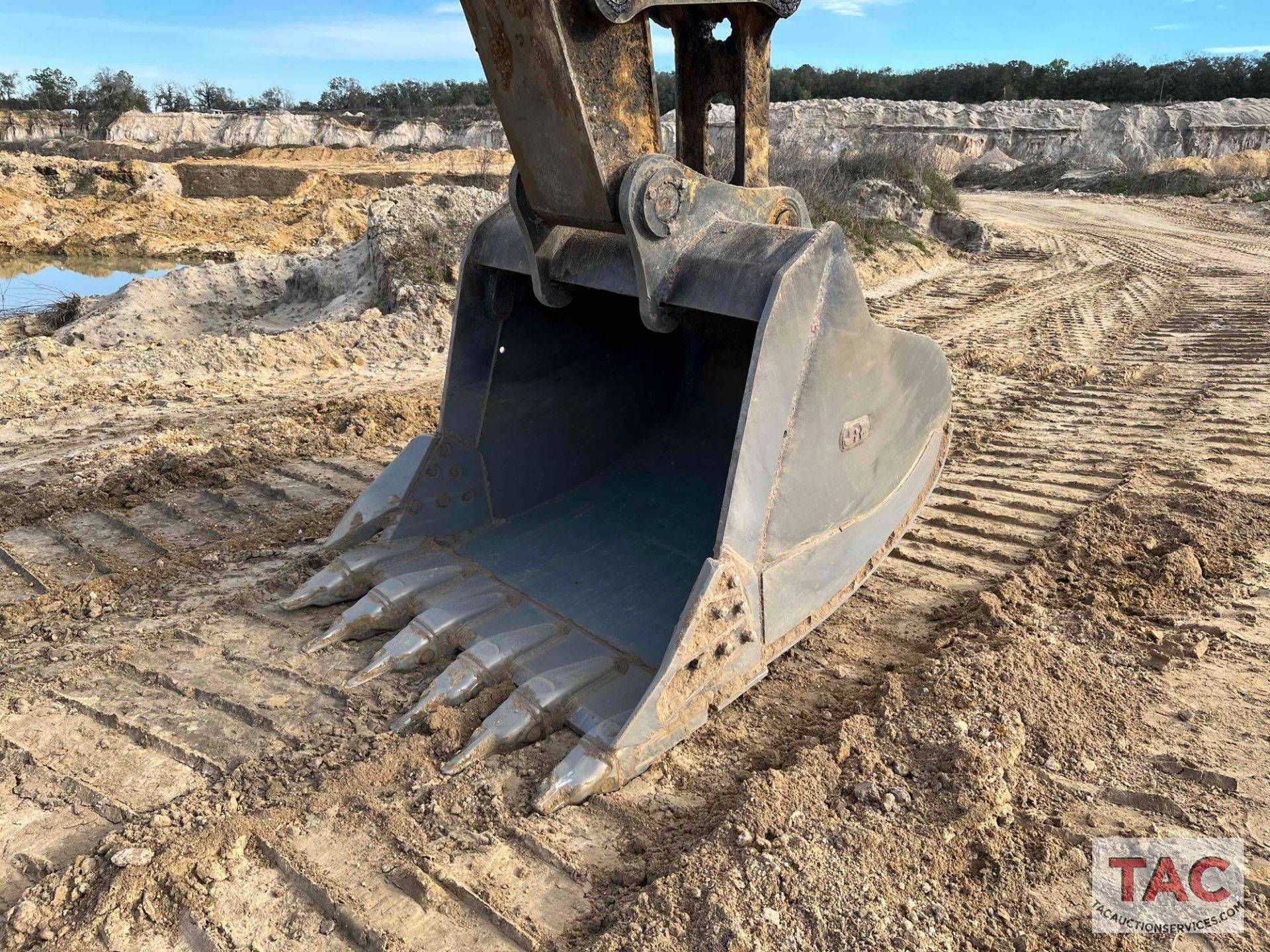 2018 John Deere 350G LC Excavator - Image 31 of 66