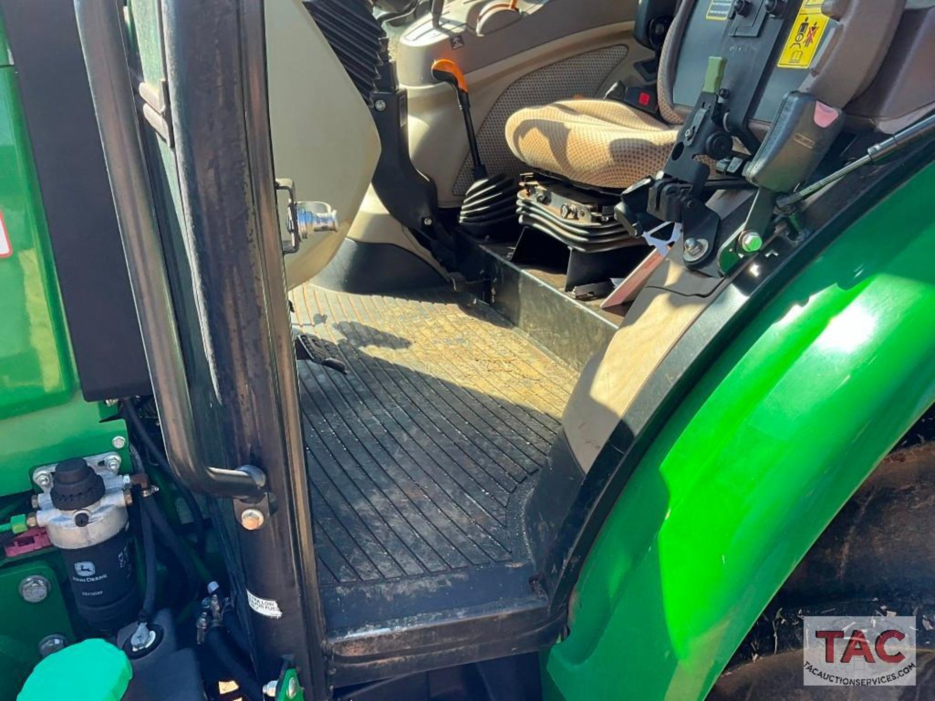 2018 John Deere 5100E 4x4 Tractor - Image 23 of 76