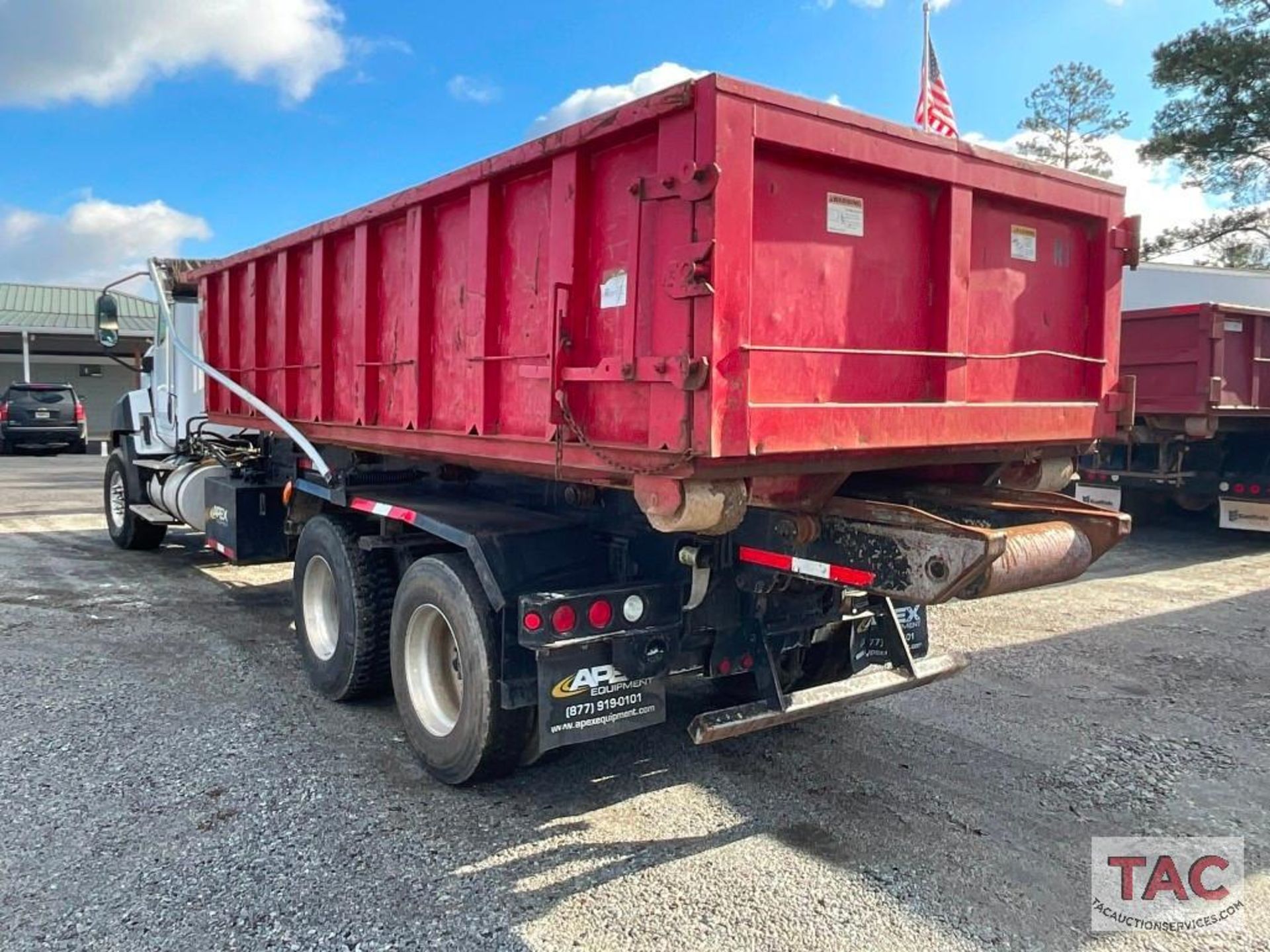2012 CAT CT660S Roll-Off Truck W/ 20yd Dumpster - Image 9 of 148