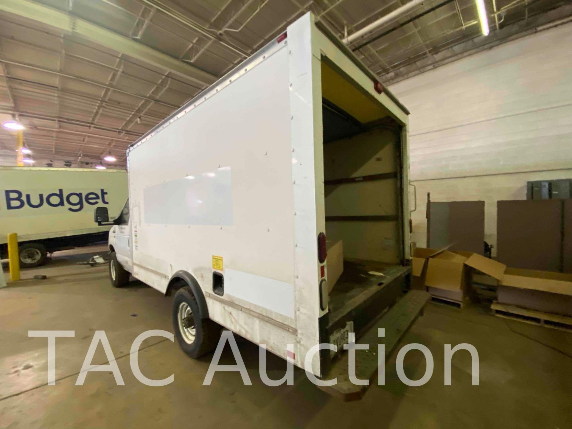 2015 Ford E-350 Box Truck - Image 6 of 47